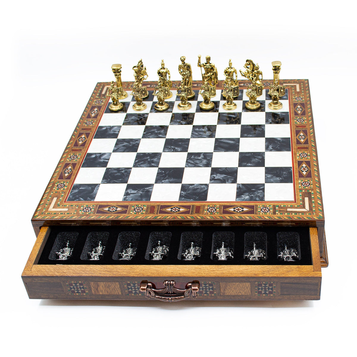 Handgefertigtes Schachspiel aus Holz – Schach spielen in Hannover | Schachatelier