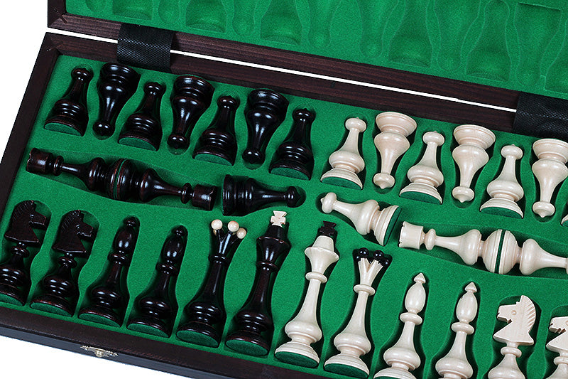 Coffret d'échecs rectangulaire fermé, vue de côté