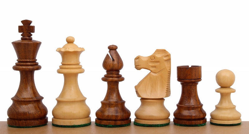 Französische Schachfiguren (Lardy) aus Akazie und Buchsbaum, König 10,2 cm – Figuren in Reihe